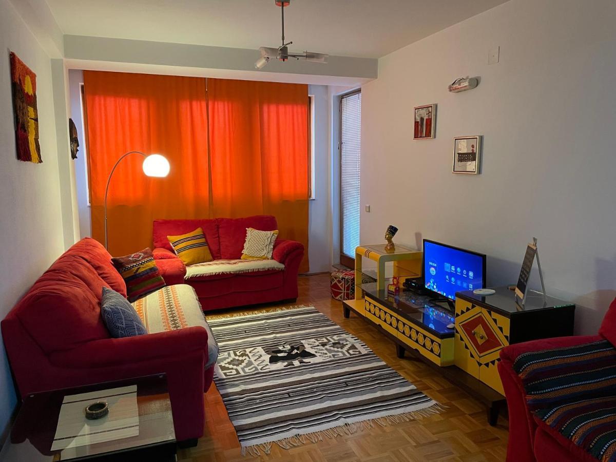 Mexican Touch Apartment With Parking Garage Pristina Exterior foto